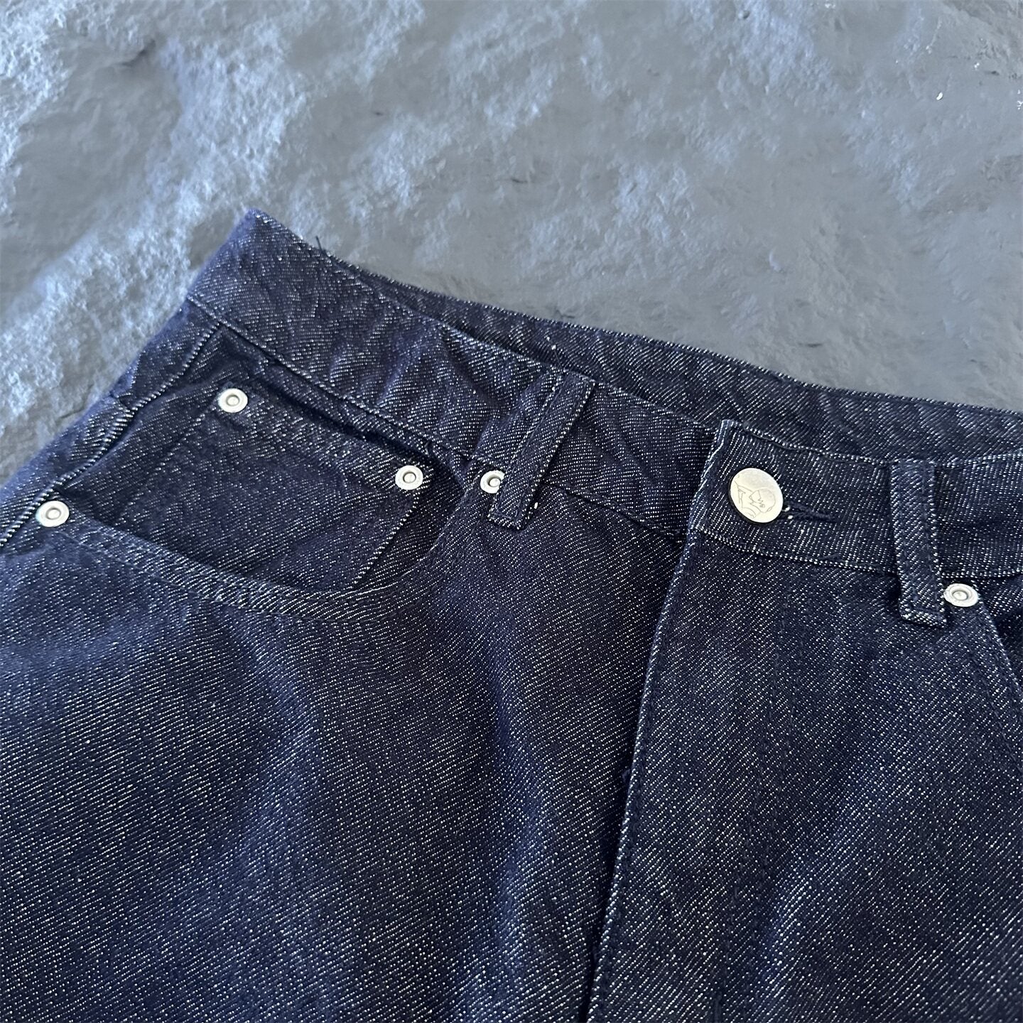 derschutze American retro heavy embroidery washed distressed jeans, unisex loose wide-leg trendy trousers