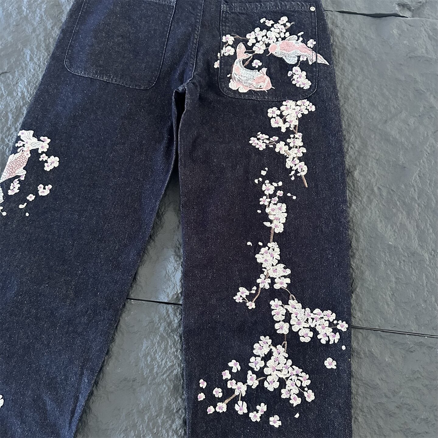derschutze American retro heavy embroidery washed distressed jeans, unisex loose wide-leg trendy trousers