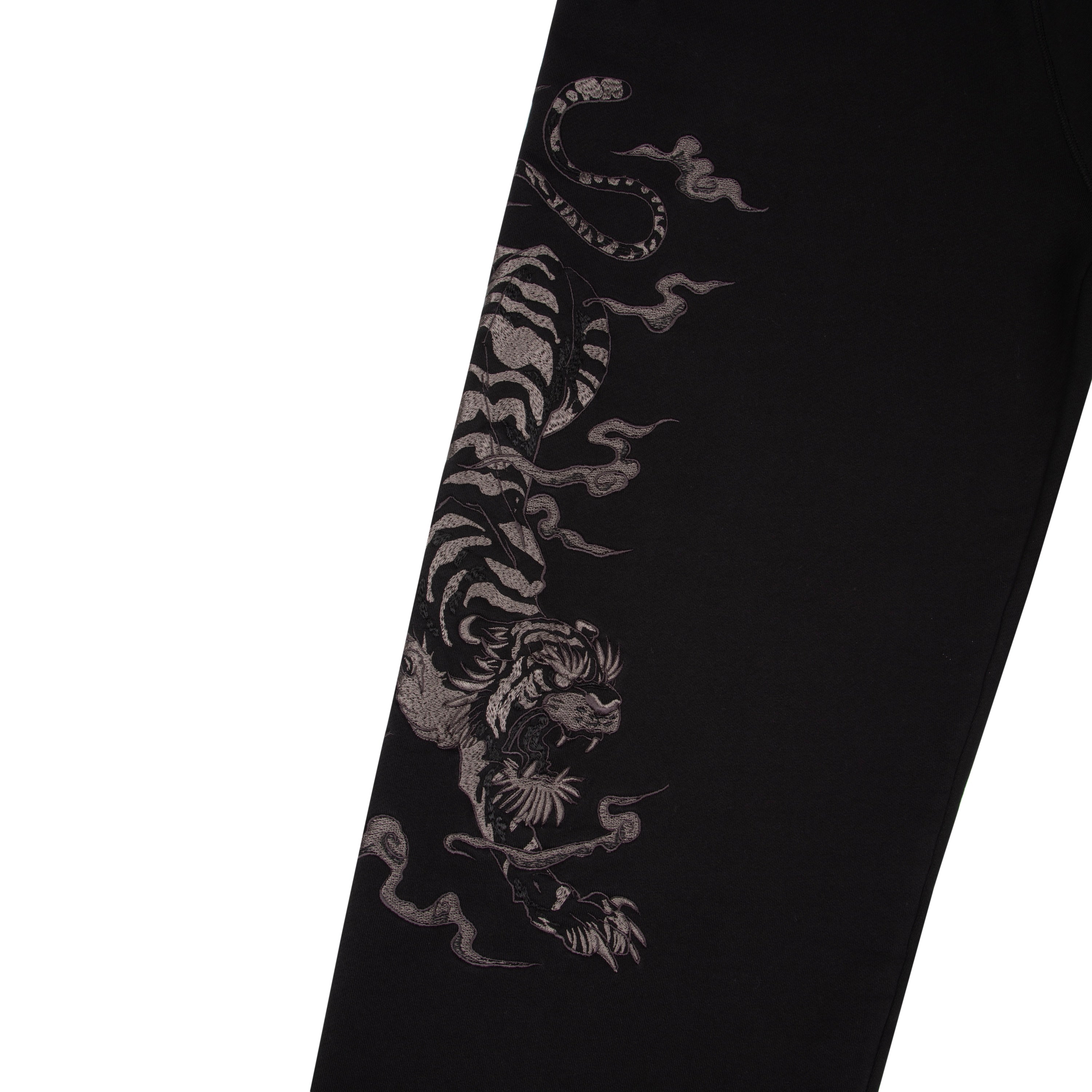 "yakuza v3" Sweatpants black 01